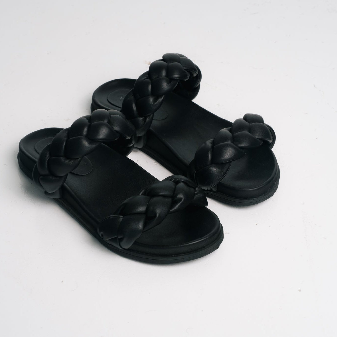 Harbour Black