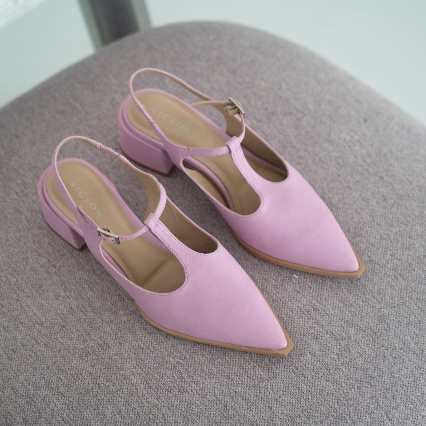 Neo Pink