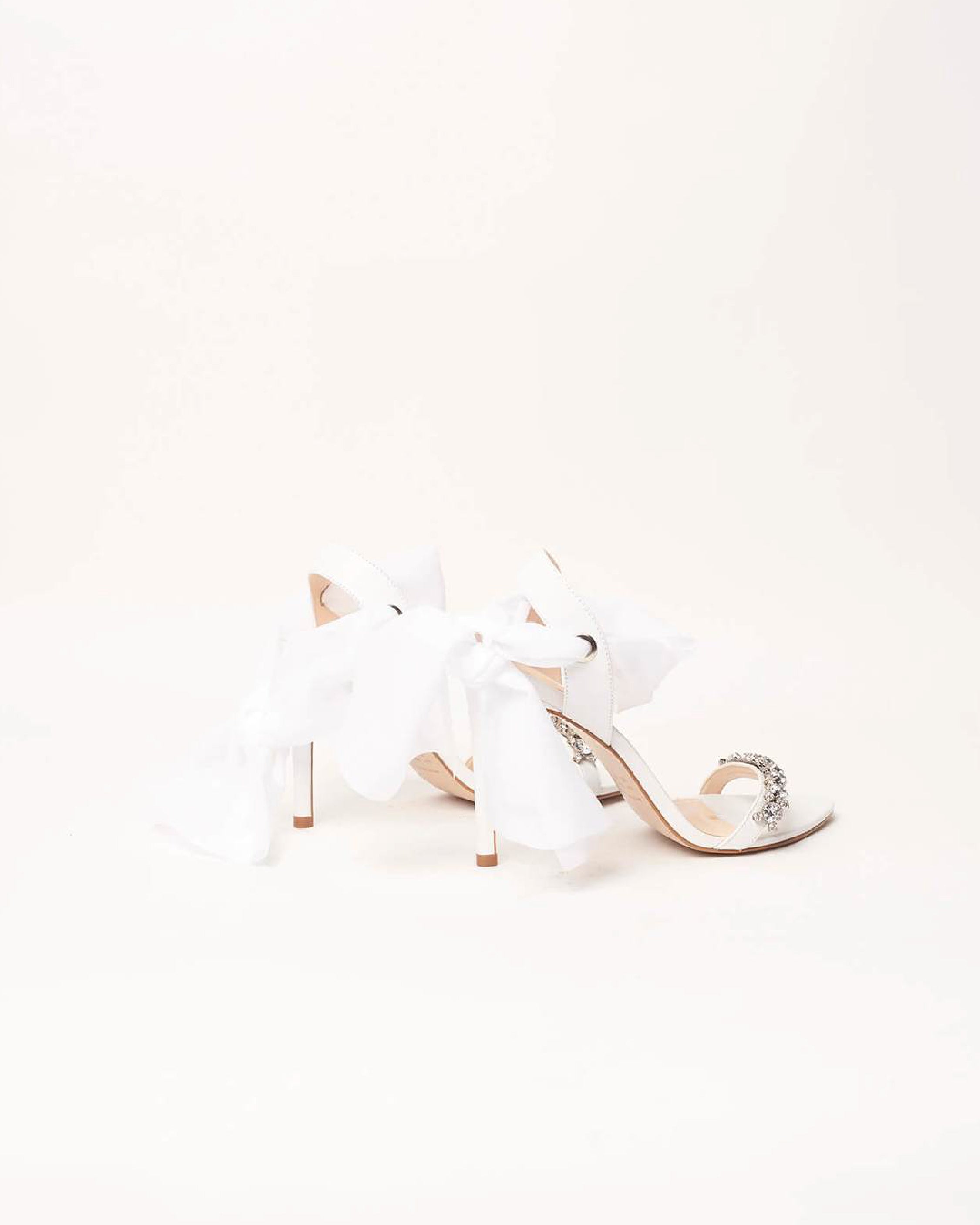 Victoria - White - VICSON