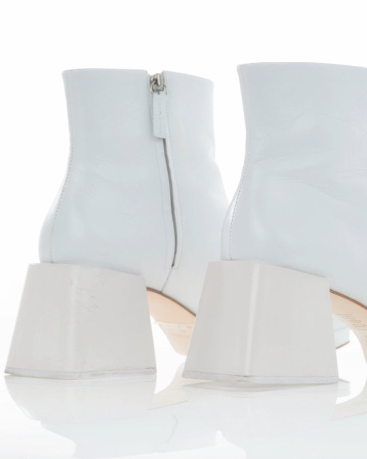 NICOLA WHITE Ankle Boots - VICSON